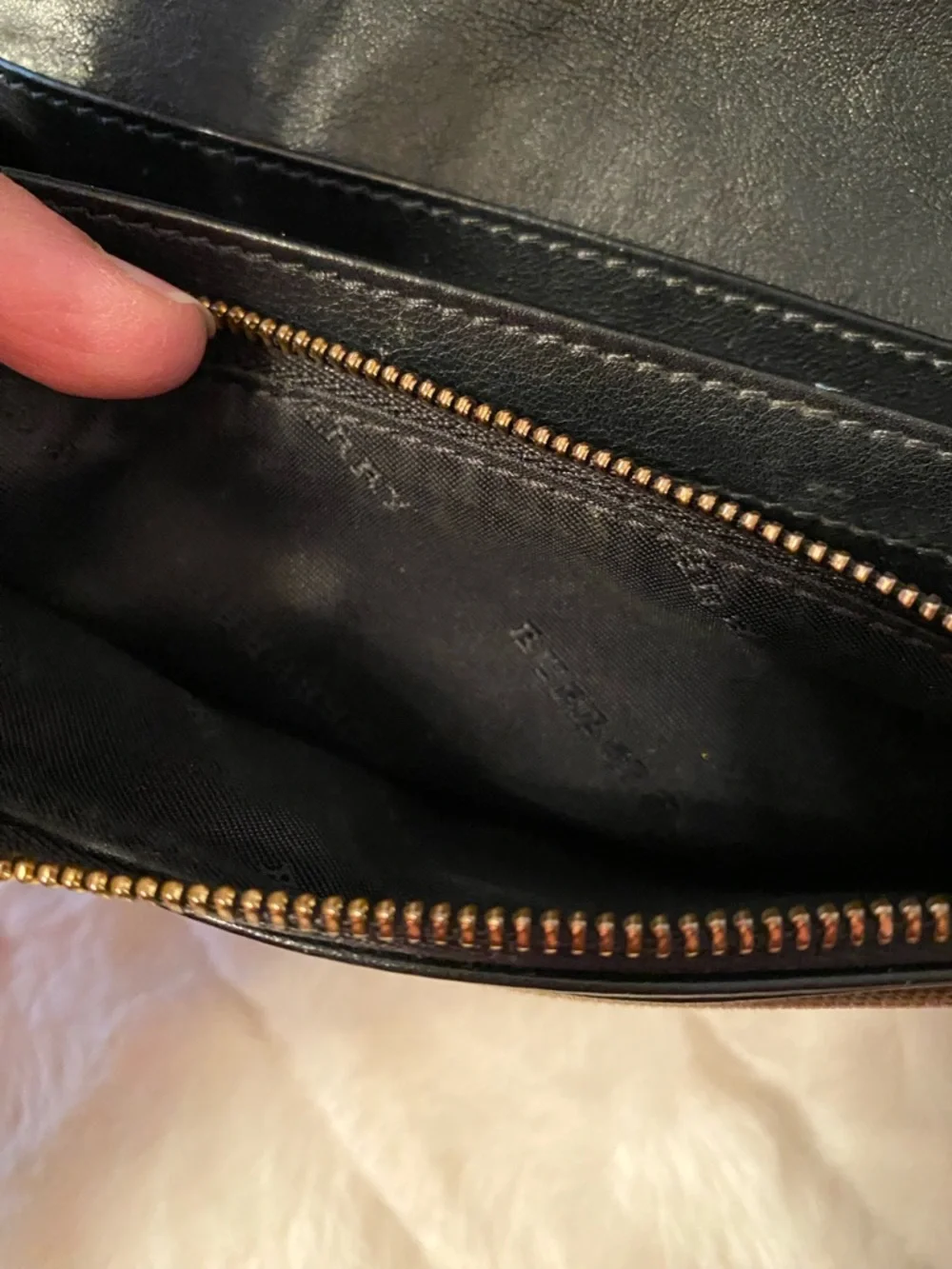 ❤️Flash SALE❤️GUC Burberry Wallet - Picture 11 of 12